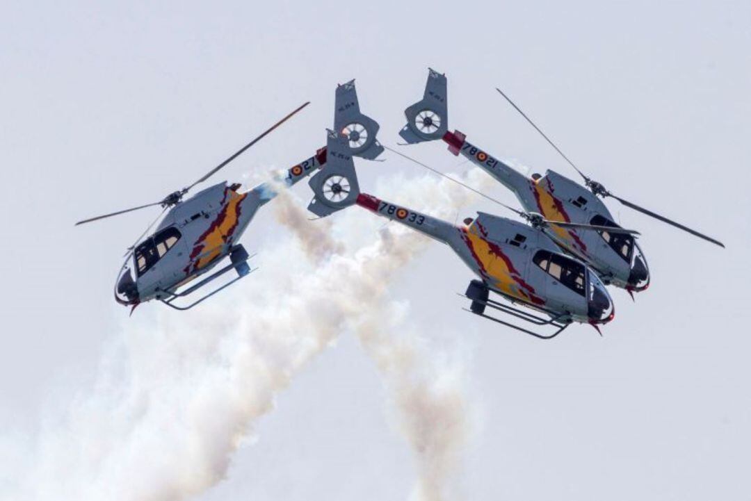 La Patrulla Aspa la composen pilots acrobàtics d&#039;helicòpters de l&#039;Exèrcit.