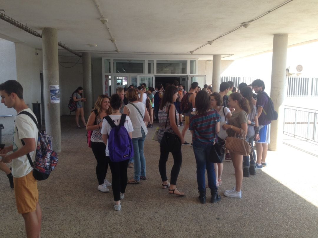 Estudiantes en un instituto de Ibiza