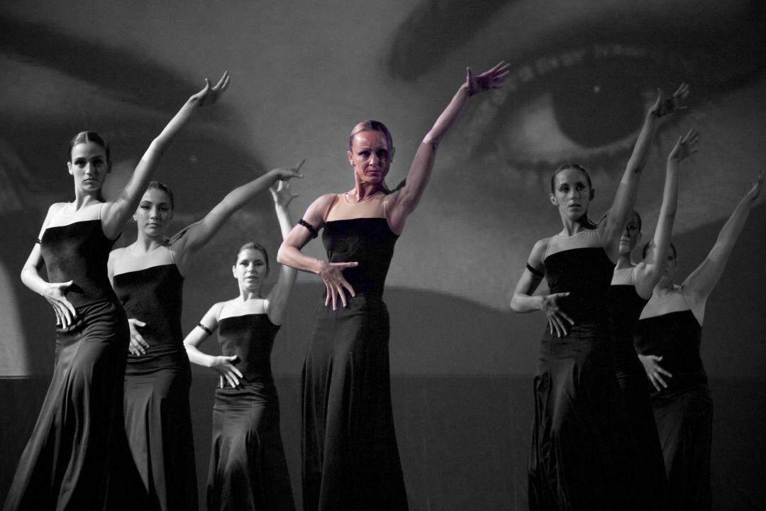 La premiada en el centro de la imagen.