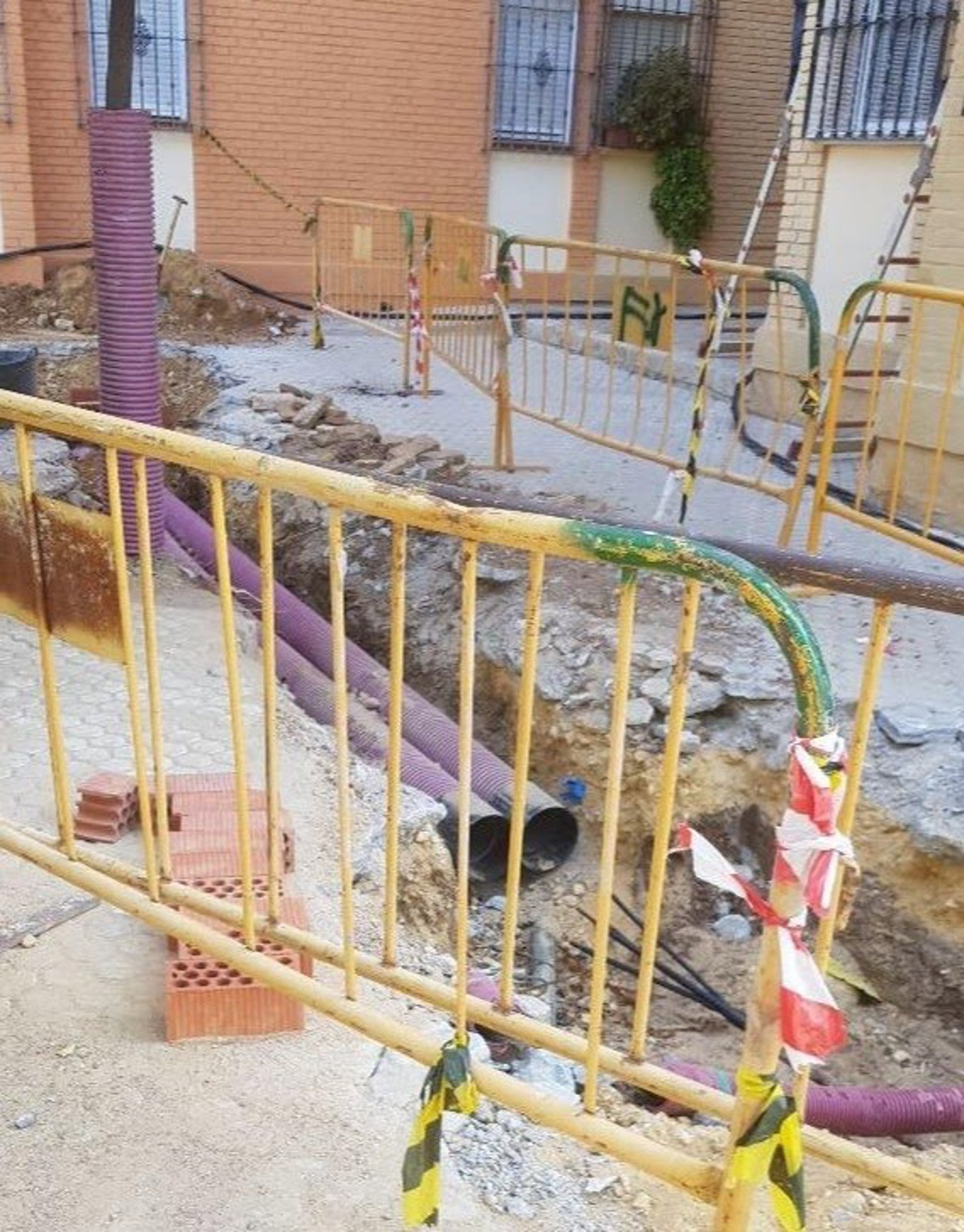 17/08/2022 Obras de mejora de Endesa en Felipe II en Sevilla.
POLITICA
ENDESA