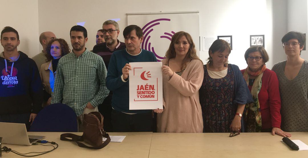 Miembros de Jaén Sentido y Común en una presentación anterior ante los medios 