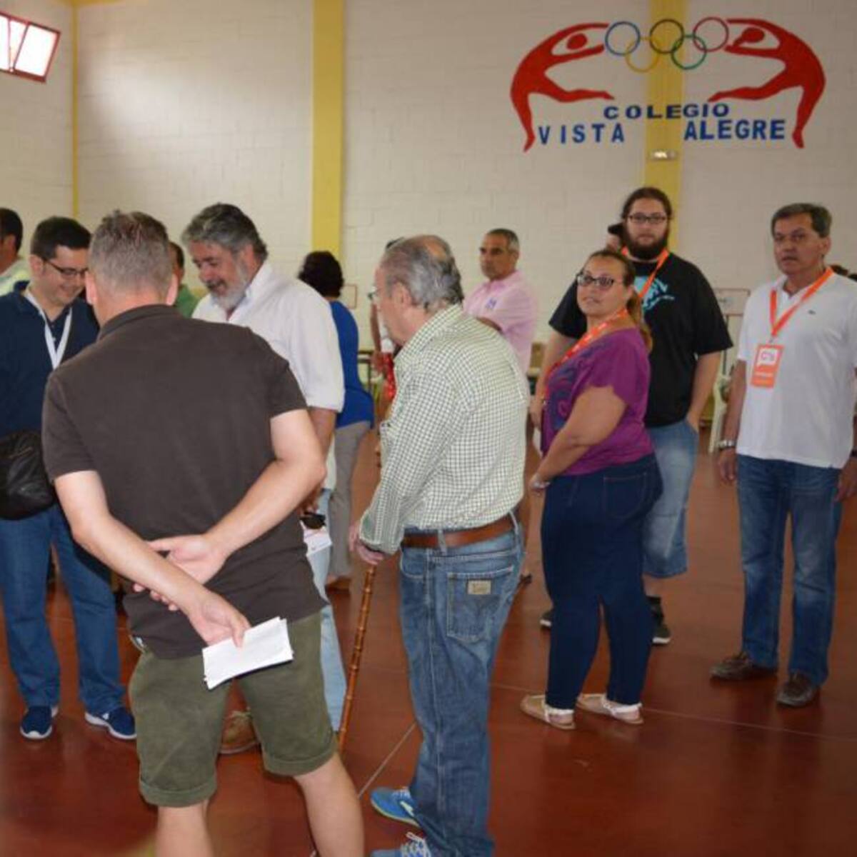 Normalizada la jornada de voto en Sanlúcar tras hora y media de cierre por falta de papeletas de Equo