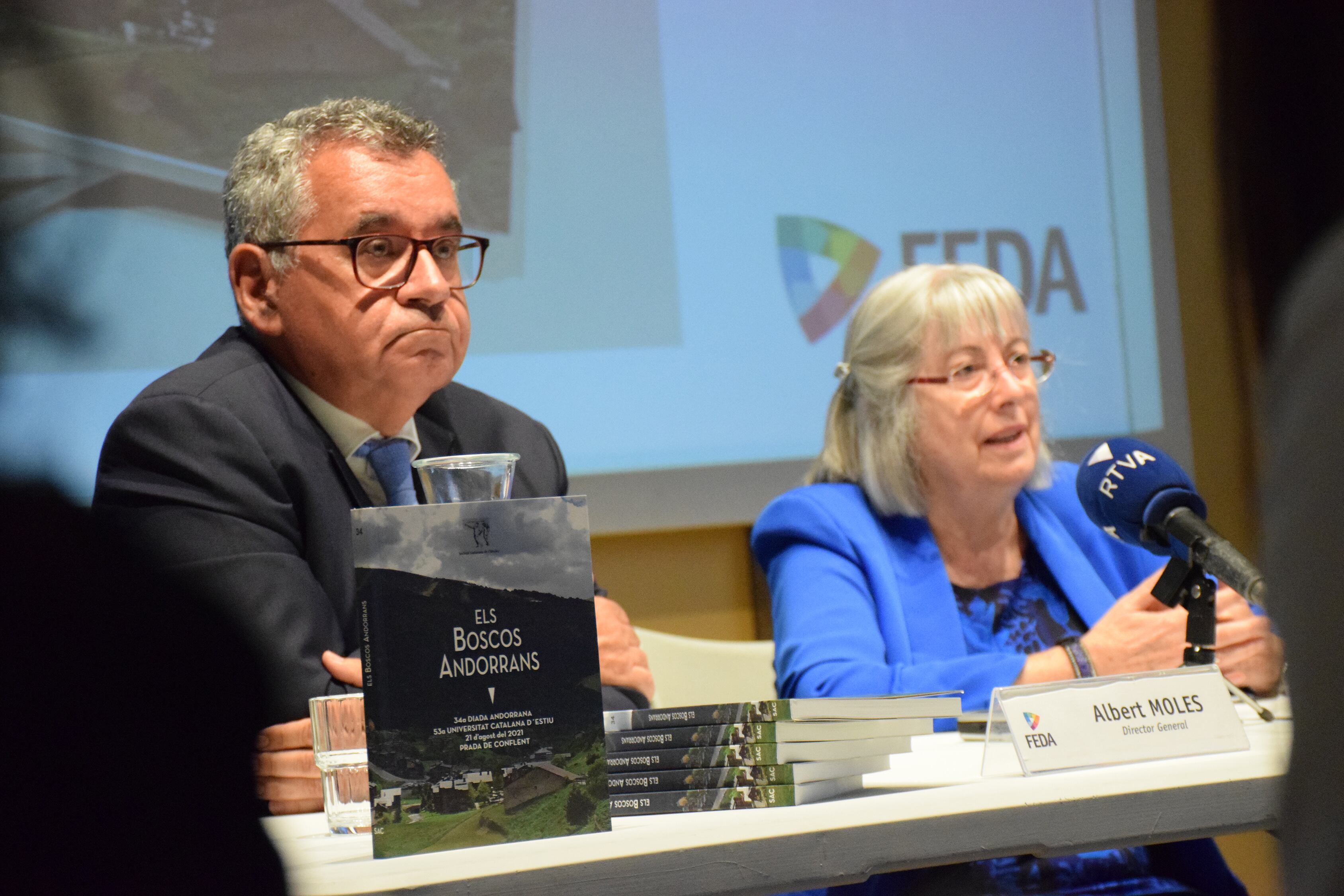 El dierector general de FEDA, Albert Moles, i la presidenta de la SAC, Àngels Mach.