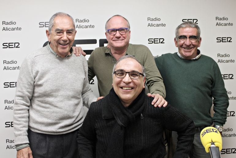 (izq→dcha) Cecilio Nieto, Juan Carlos de Manuel, Antonio Zardoya y Carlos Gómez Gil