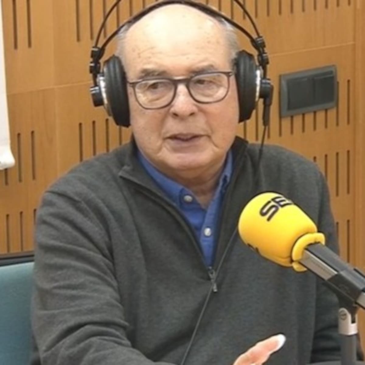 'Las Fallas de Valencia', el libro que desmenuza la fiesta para los foráneos