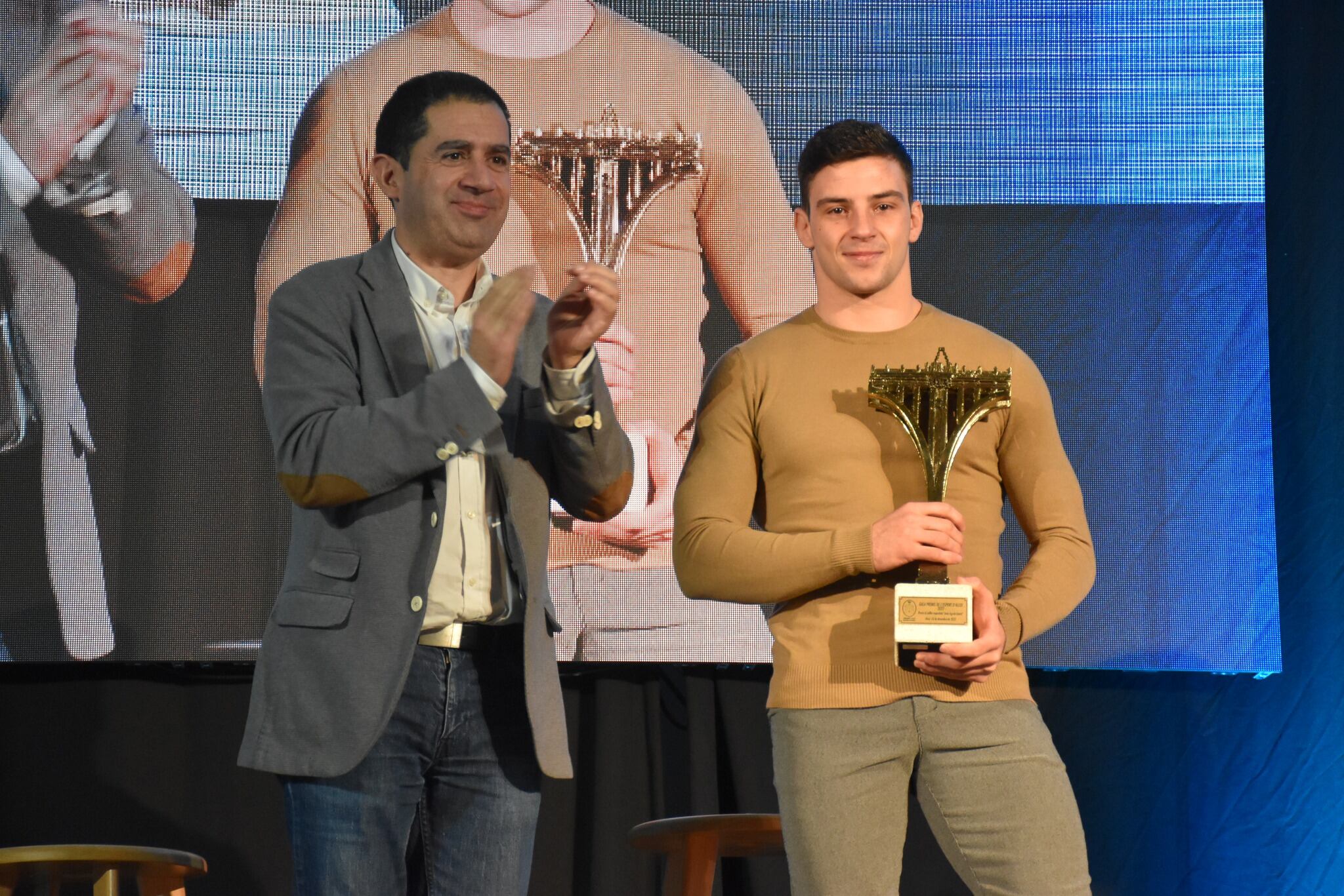 Gaizka Porras gana el premio Juan Agudo Garat