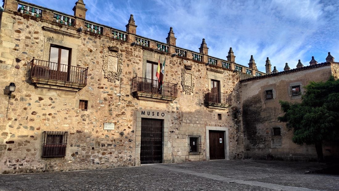 Museo de Cáceres, en la Plaza de Las Veletas