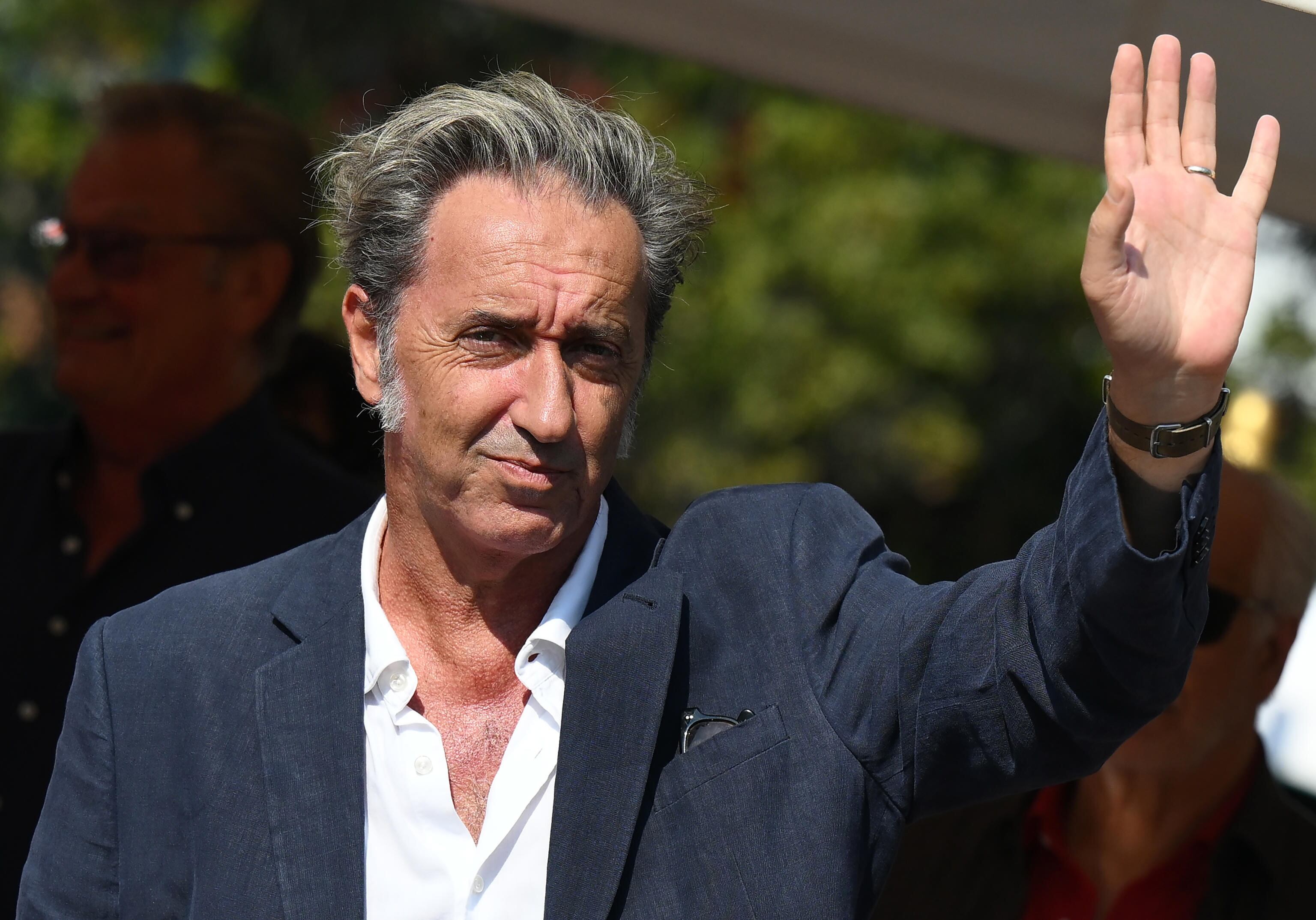 VENICE (Italy), 26/08/2025.- Italian filmmaker Paolo Sorrentino arrives at the Lido Beach for the 82nd annual Venice International Film Festival, in Venice, Italy, 26 August 2025. The film festival runs from 27 August to 06 September 2025. (Cine, Cine, Italia, Venecia) EFE/EPA/ETTORE FERRARI
