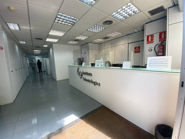 Clínica de l'Institut Odontològic a l'avinguda Madrid de Barcelona