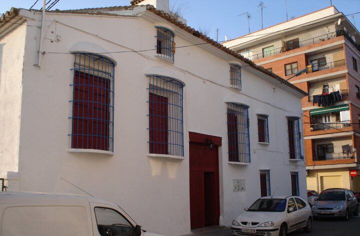 Hasta ahora, la Casa de la Demanà del Saler era propiedad privada, y desde 2004 es la sede de la asociación juvenil Amics de la Casa de la Demanà