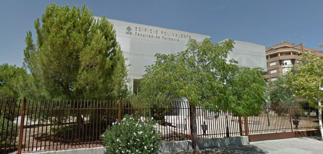 Edificio Polivalente de la UCLM, antigua sede de Farmacia
