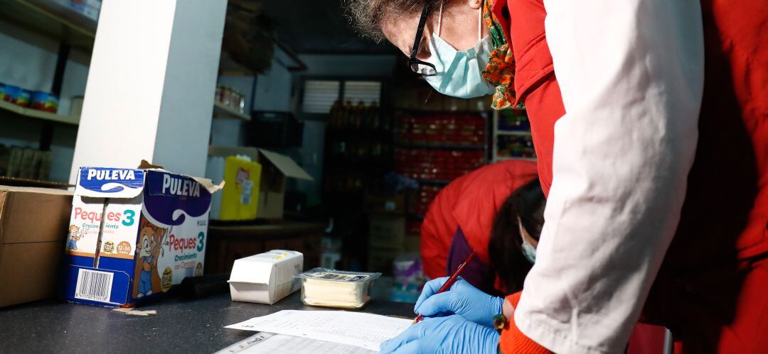 Desde el centro social Vicente Ferrer también atienden las necesidades de emergencia de los vecinos de Valdemoro 