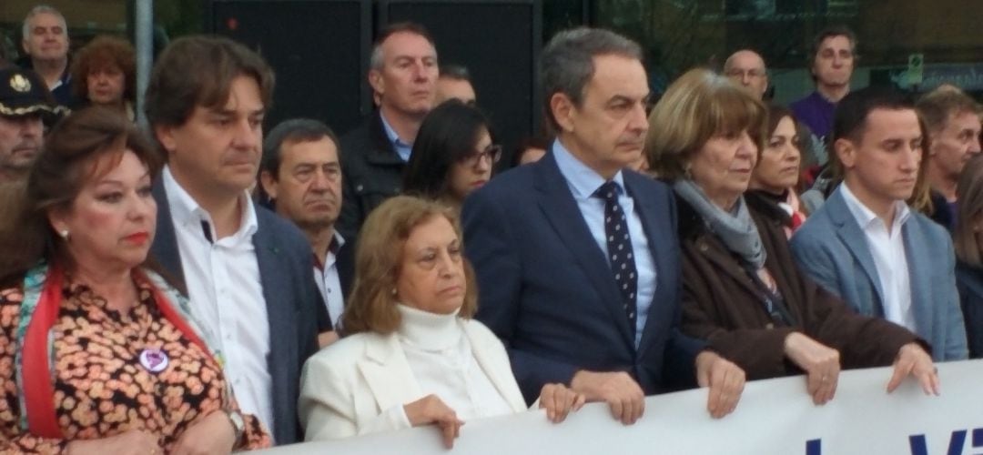 José Luis Rodríguez Zapatero apadrinó en Fuenlabrada la Plataforma de Hombres Feministas y se manifestó contra el asesinato machista producido en la ciudad.