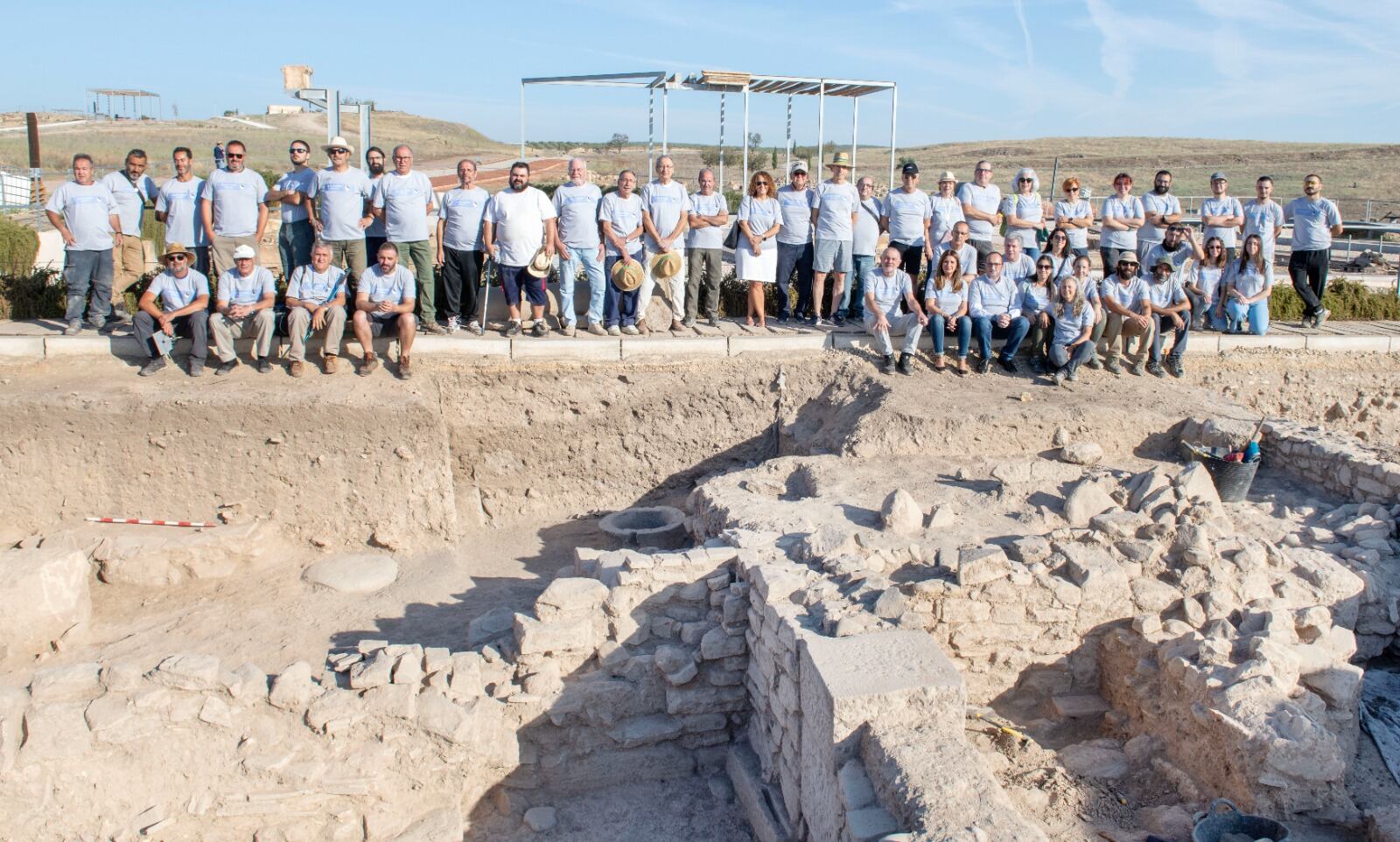 Voluntarios y Profesionales de la campaña de excavaciones que impulsa La Junta en Linares.