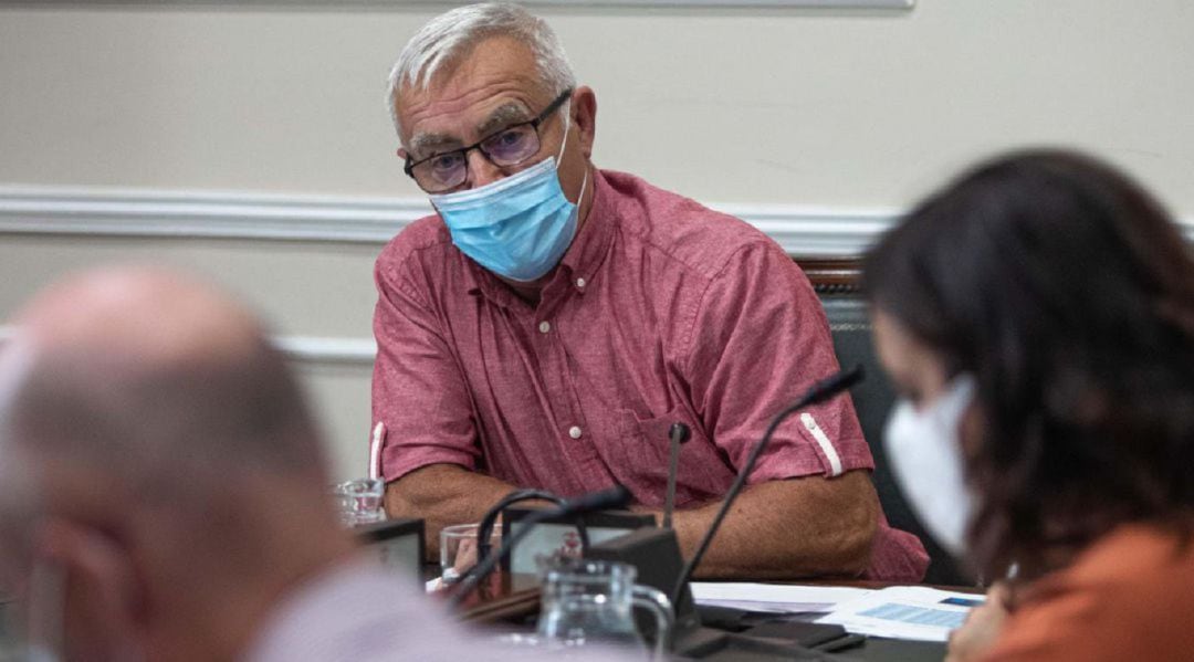 El alcalde de Valencia, Joan Ribó, durante la reunión de una Junta de Portavoces Extraordinaria en foto de archivo