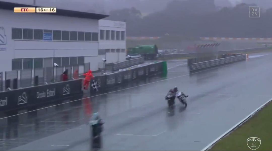 Iván Ortolá gana y Harrison acaba por los suelos