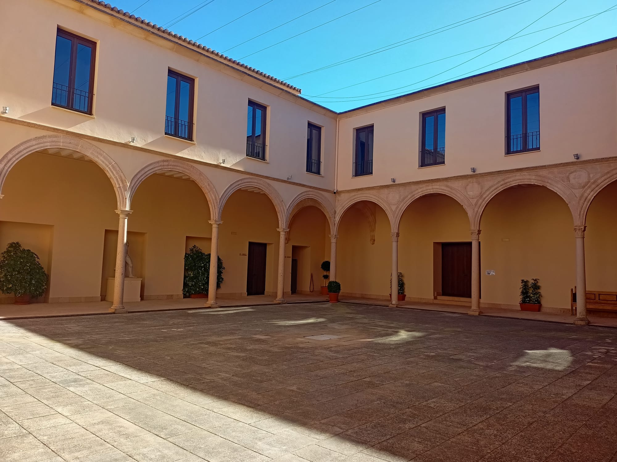 El Convento de Santo Domingo acoge la Oficina Municipal de Turismo de Ronda