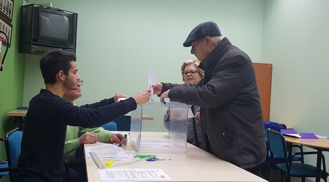 La participación general ha sido en las tres pedanías de 575 personas, lo que representa el 43,56% del censo de electores