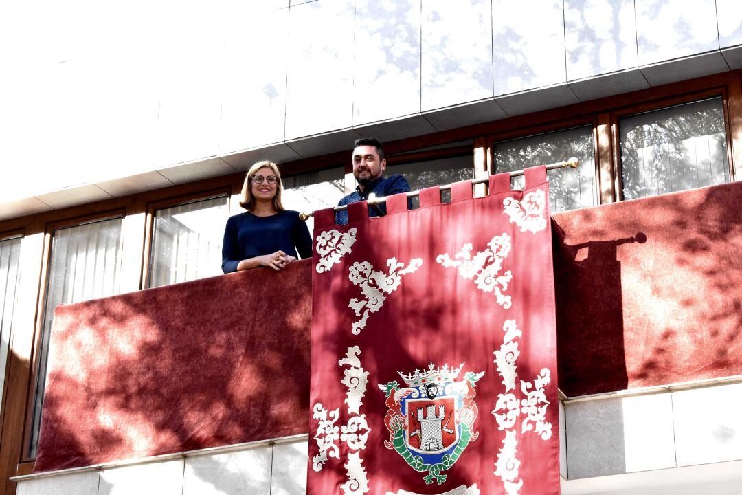 La alcaldesa, Irene Navarro, Vicente Maestre, presidente de APANAH 