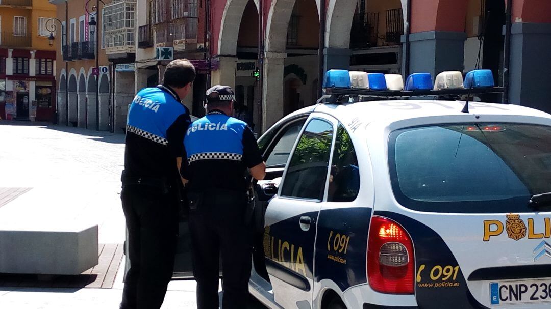 En la detención colaboraron agentes de la Policía Local y de la Policía Nacional