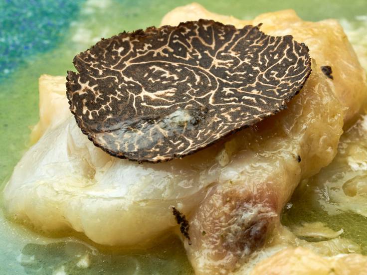 Tapa de trufa negra en un restaurante de Soria