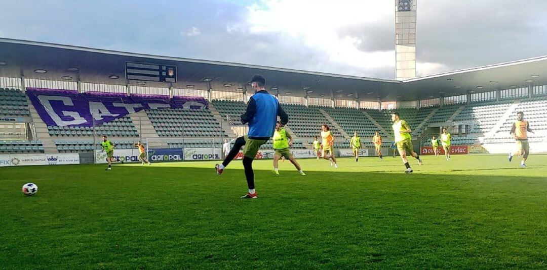 El Palencia Cristo Atlético entrenando en La Balastera