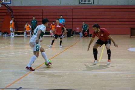 Partido intenso en Elda