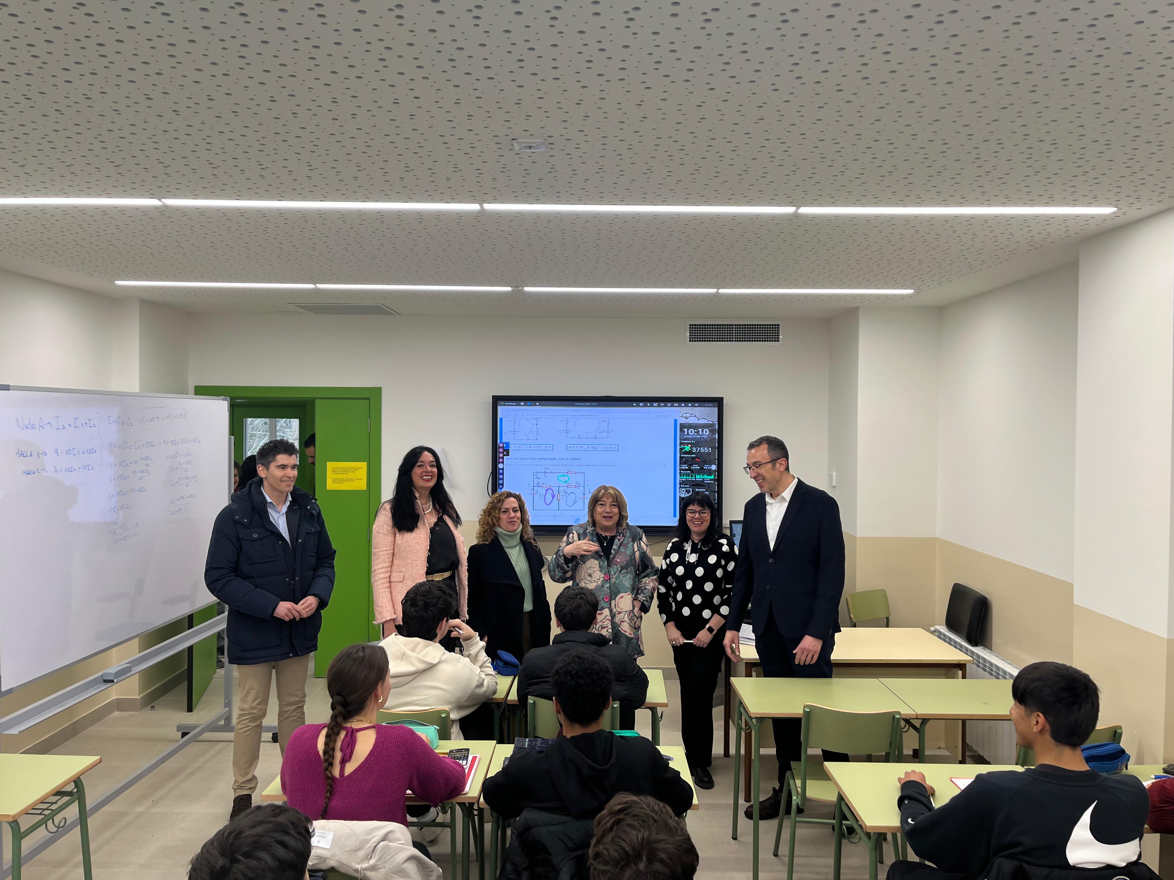 Visita institucional a las nuevas aulas del IES Sierra Guara