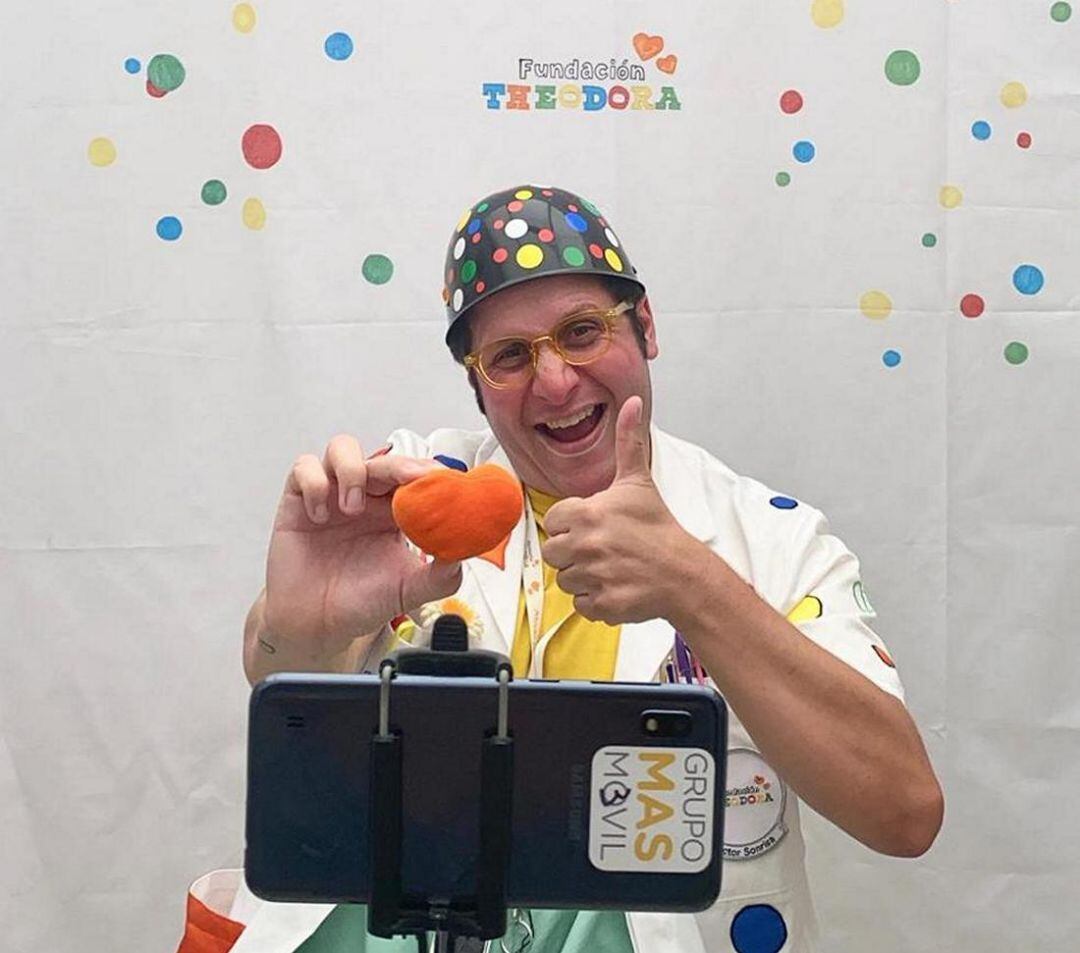 Los Doctores Sonrisa en el hospital de Gandia