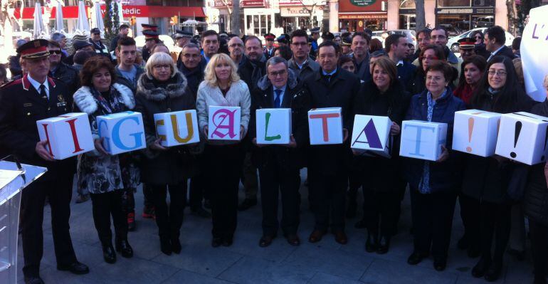 L&#039;acte institucional a la plaça 8 de març de la ciutat de Lleida