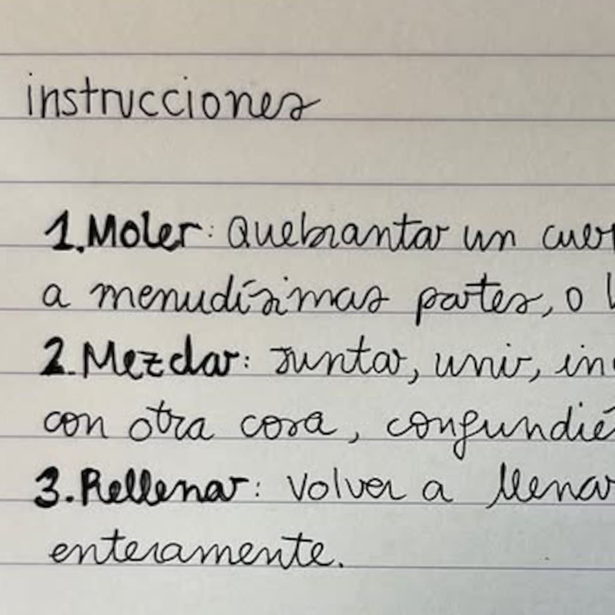 “A las mujeres de mi familia”: un homenaje íntimo que une memoria, dulces y teatro en el Festival Actual