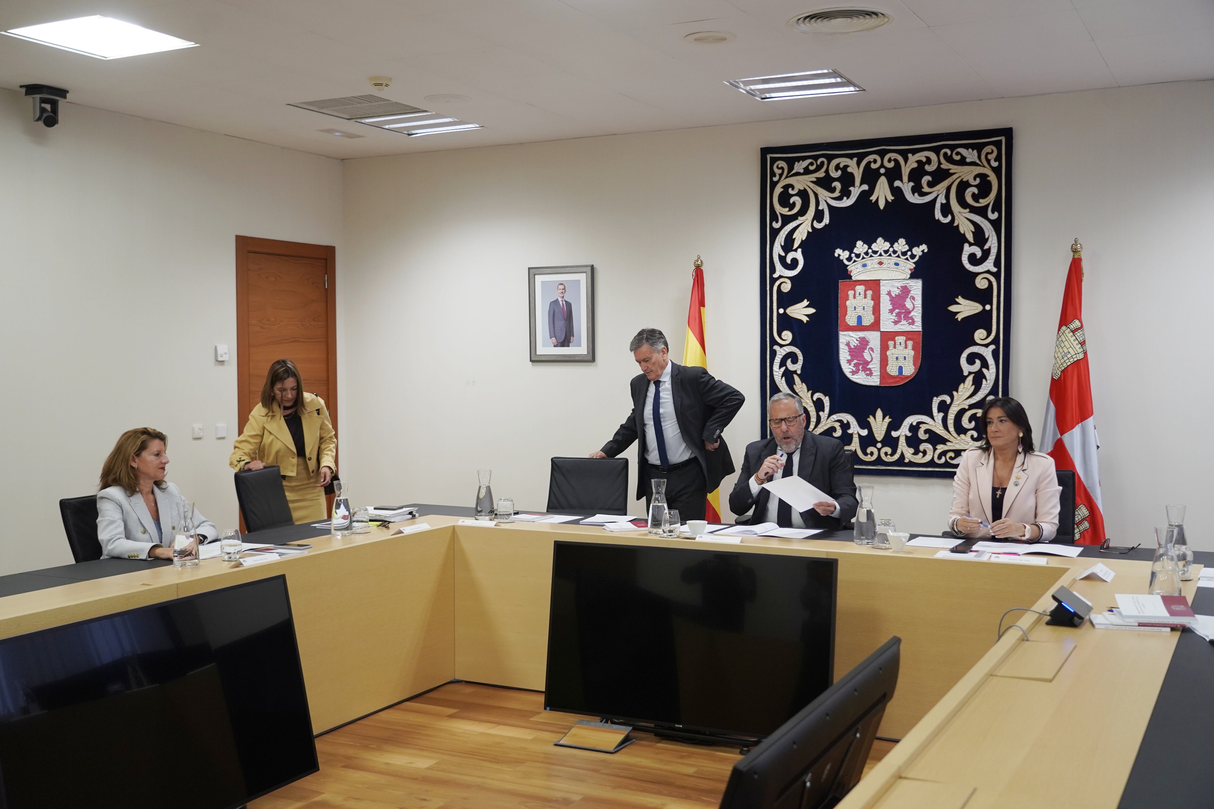 Reunión de la Mesa de las Cortes de Castilla y León