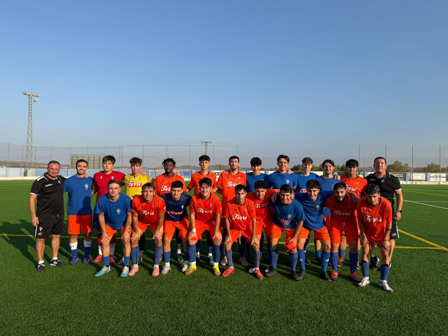 El Villena B juega en Monforte