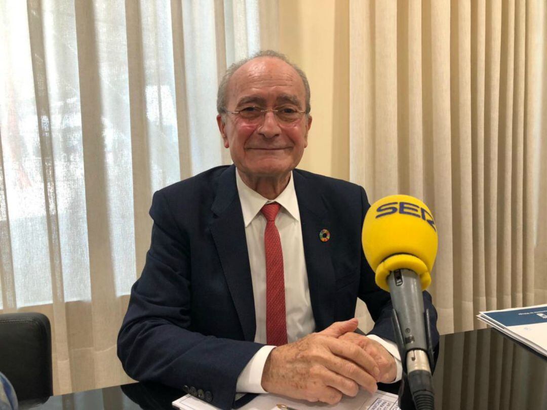 El alcalde de Málaga, Francisco de la Torre, durante la entrevista 