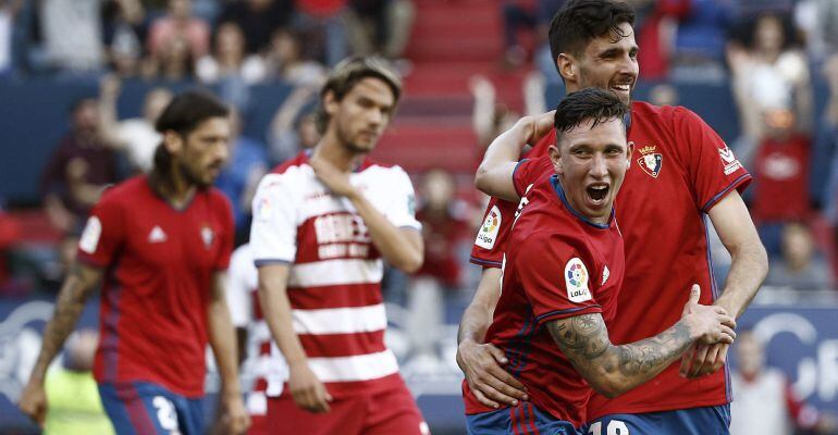 Steven celebra el primer tanto ante el Granada