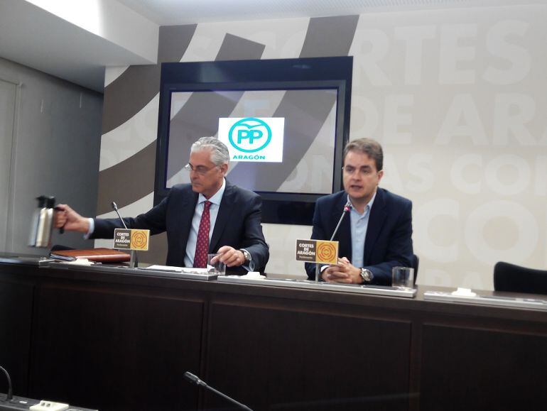 El PP durante la rueda de prensa