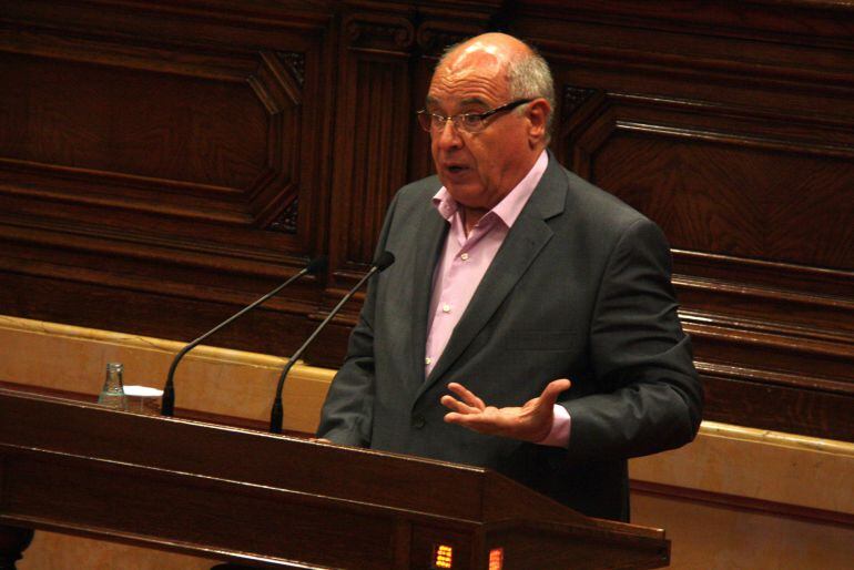 El líder de Catalunya Sí que es Pot, Lluís Rabell, durant el debat dels pressupostos al Parlament