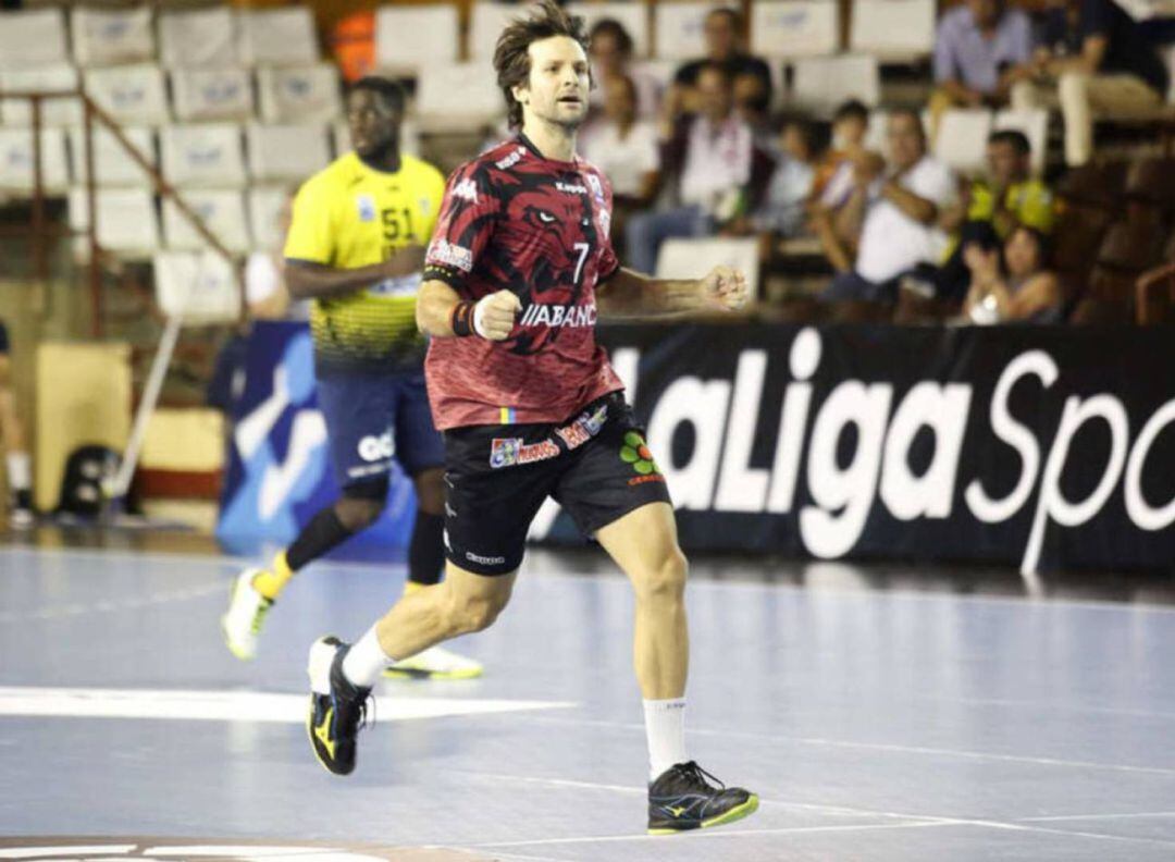 Carou no volverá a vestir la camiseta del Ademar