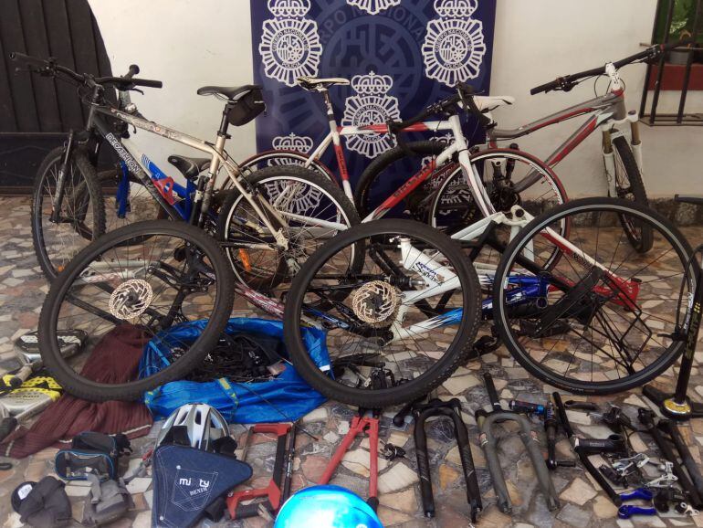 Parte de las bicicletas recuperadas por la policía en la provincia de Málaga