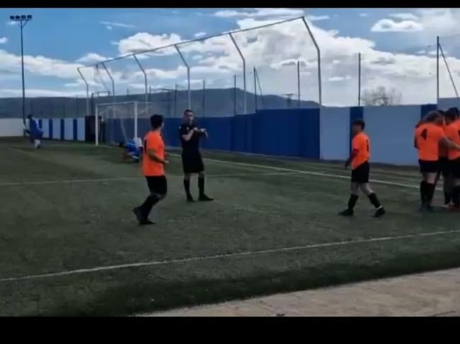 Momento del gol de la victoria para el Caudetano