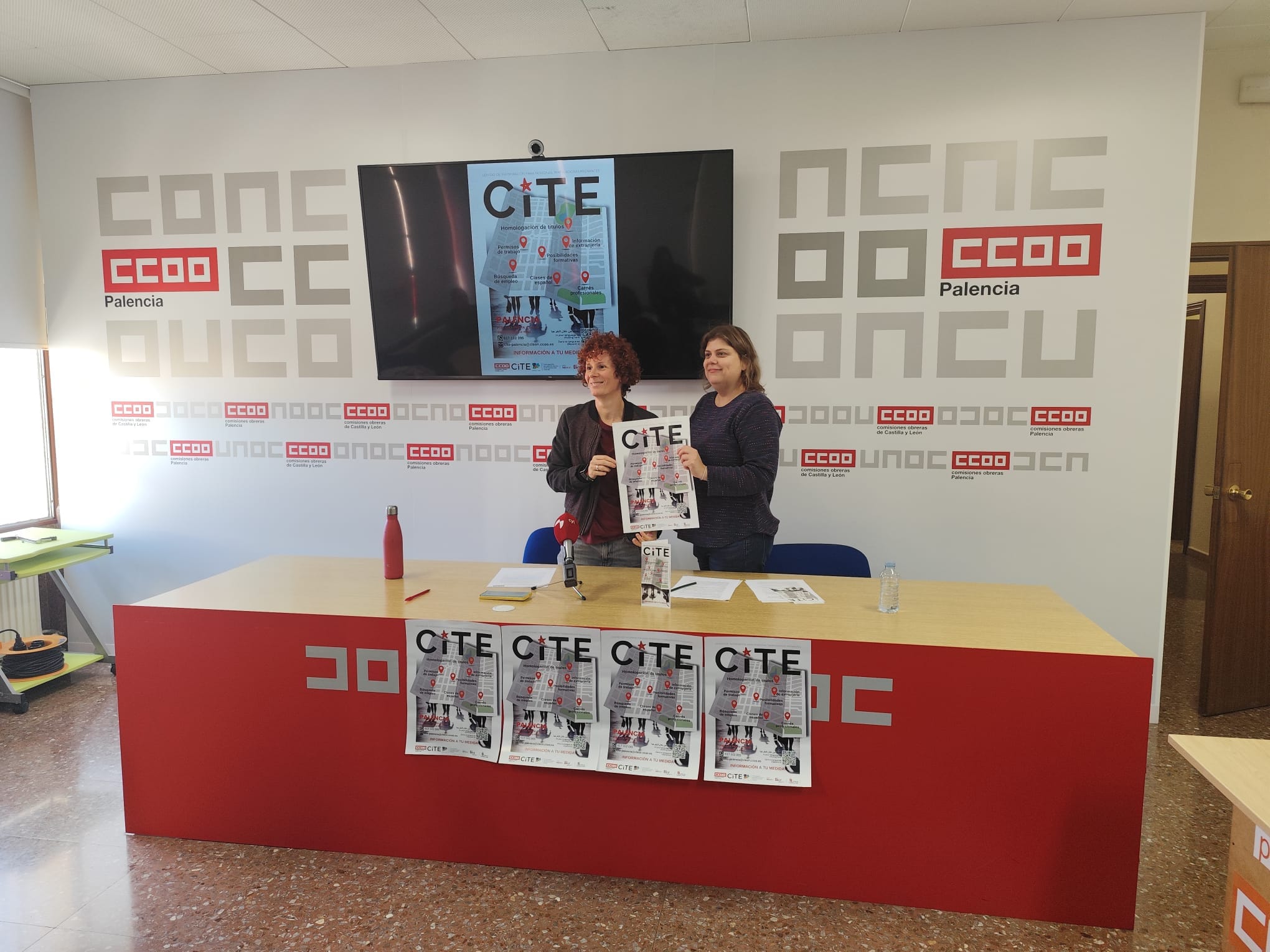 Reabre el CIE en la sede de CCOO Palencia