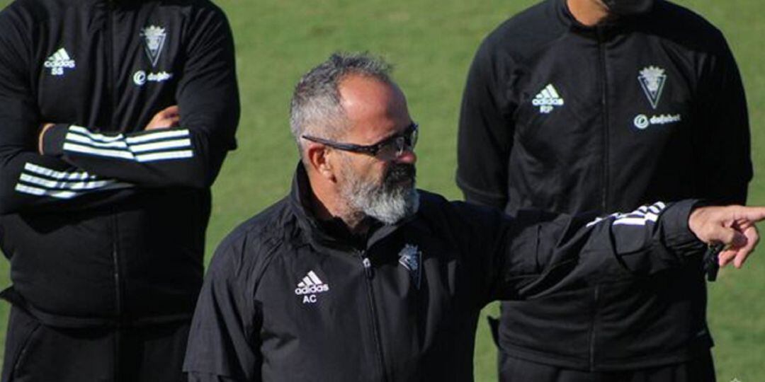 Cervera tiene claro cual es el camino del Cádiz