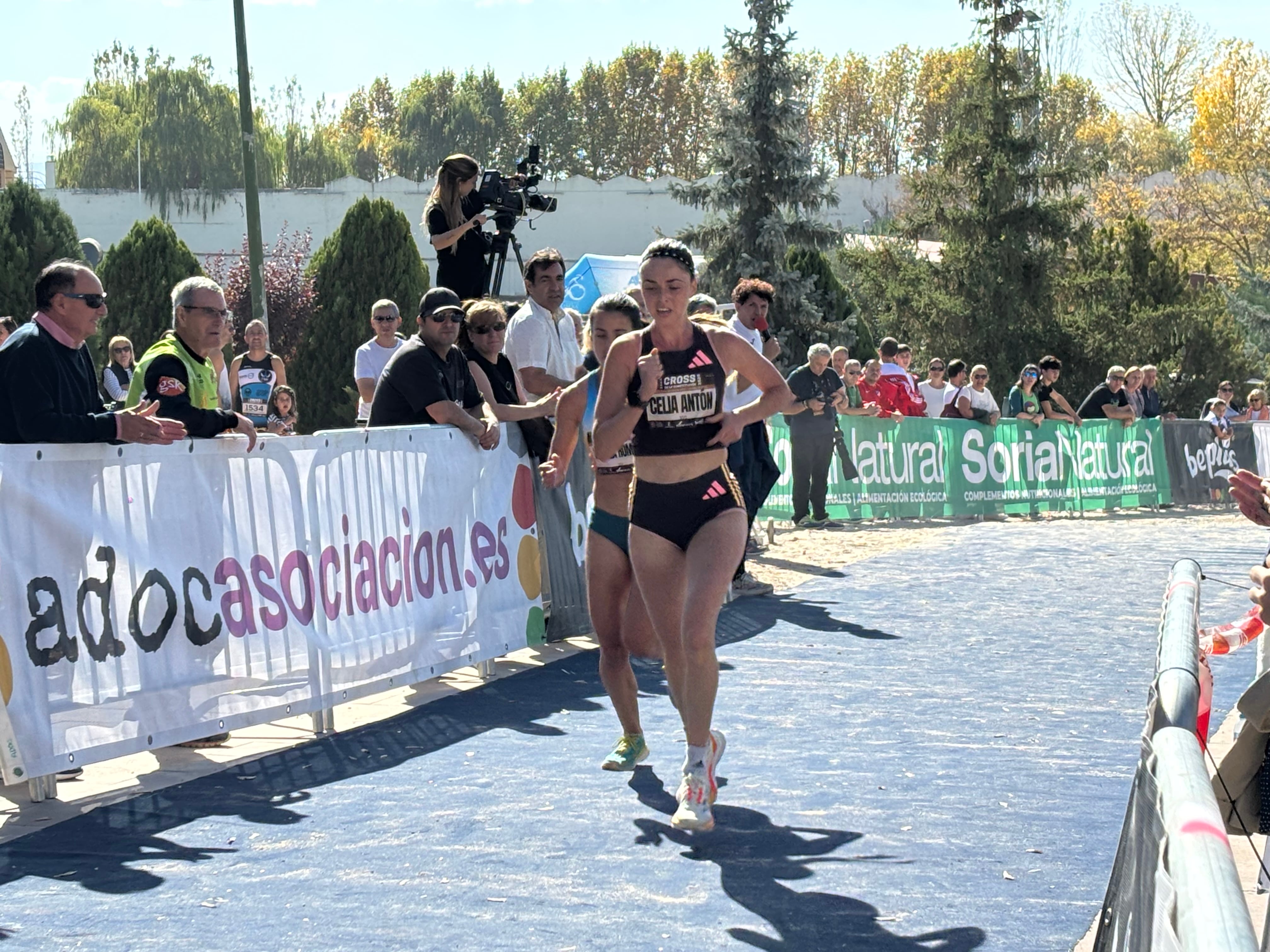 Celia Antón volvía a correr en casa