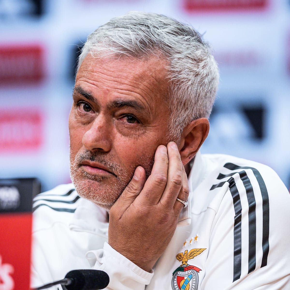 Mourinho no cierra la puerta al Madrid: "Cuando termine la temporada con el Benfica, tendremos 10 días para decidir"