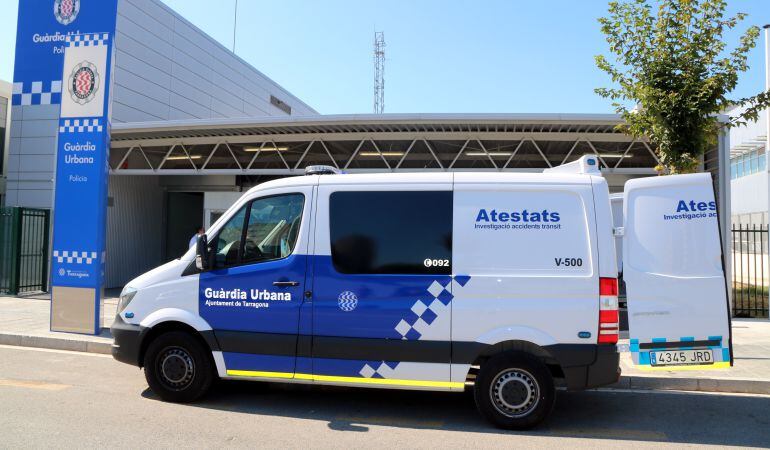 Una furgoneta d&#039;atestats de la Guàrdia Urbana de Tarragona