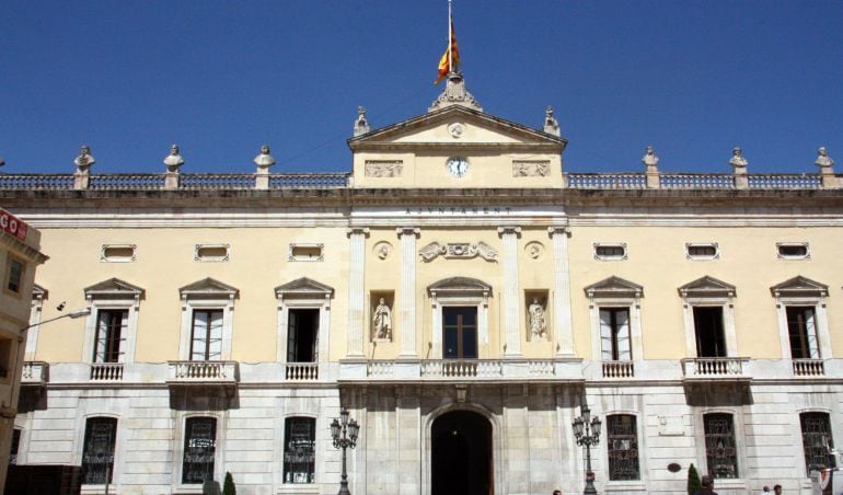 Façana de l'Ajuntament de Tarragona. 