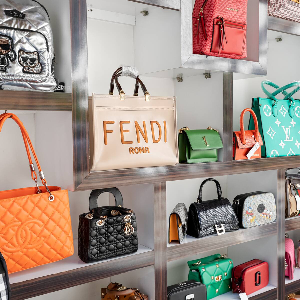 El giro de las falsificaciones de lujo: “Hay gente pagando 1.000 euros por un bolso que saben que es falso”