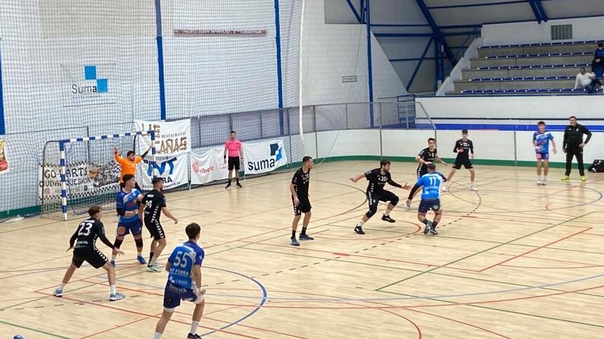 El Mare Nostrum Torrevieja sacó los colores al Elda - C.E.E.