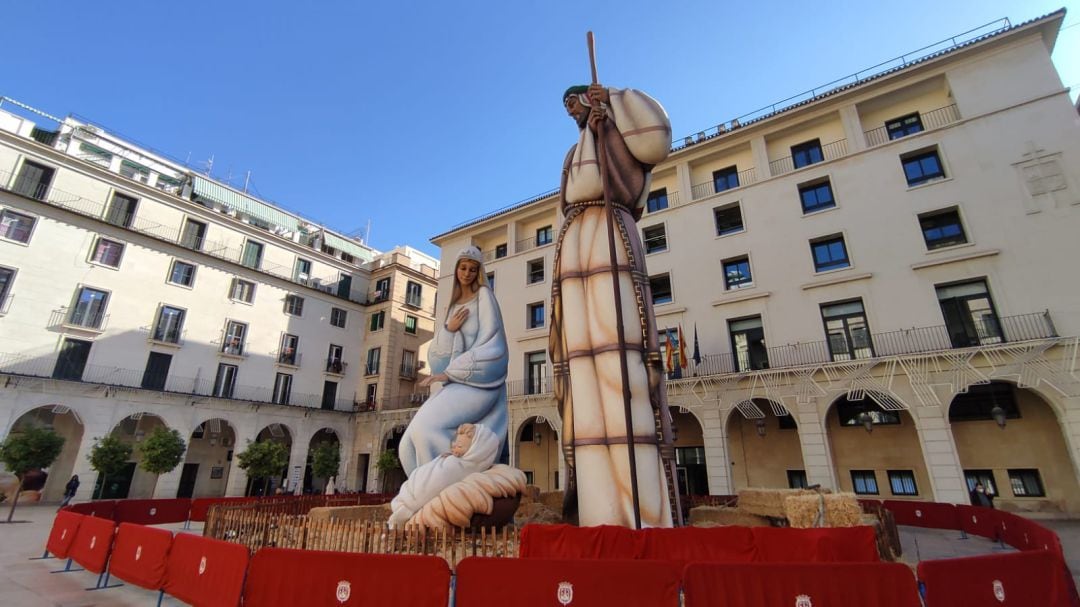 Belén gigante en la plaza del Ayuntamiento durante las pasadas navidades