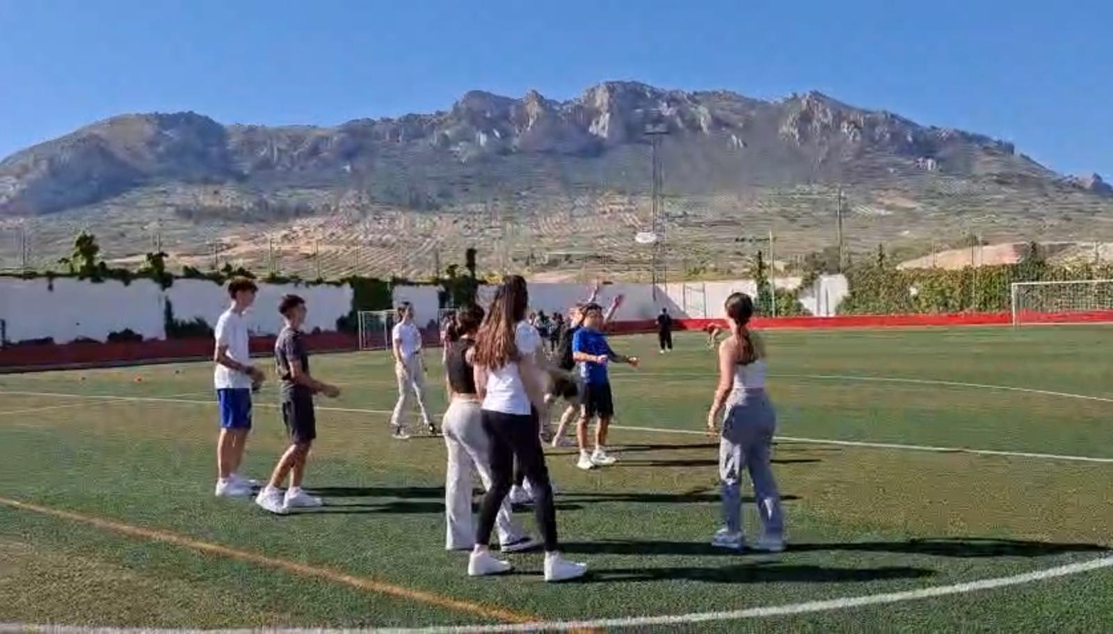 Otro de los juegos que practican los jóvenes de Jódar dentro del programa OTIUM